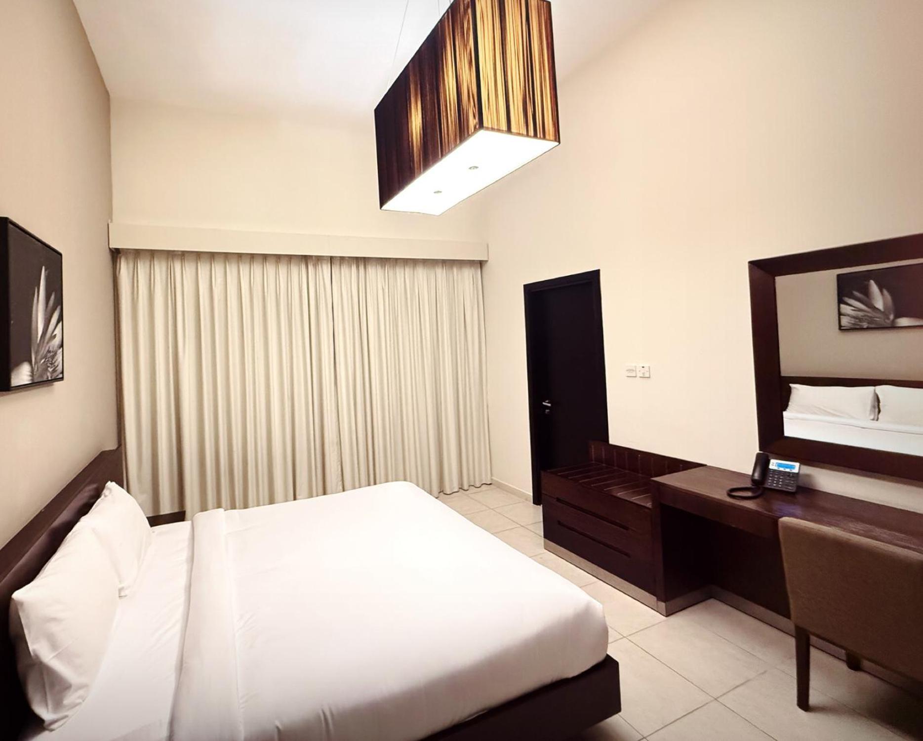 Alraef Luxury Apartments Dubai Bagian luar foto